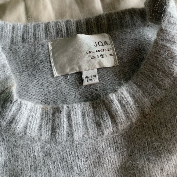 Pullover Sweater - Picture 3 of 4